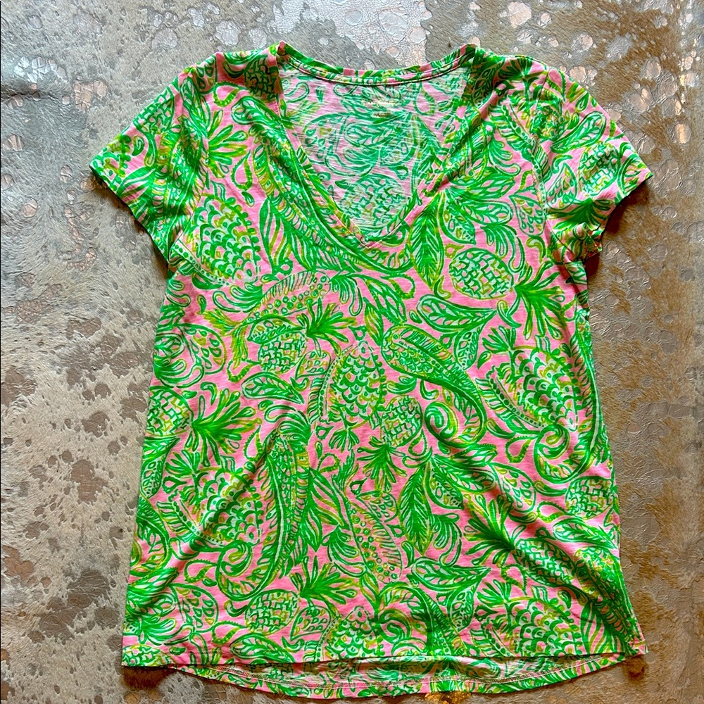 Lilly Pulitzer Bright Green and Pink Tropical Tee
size L